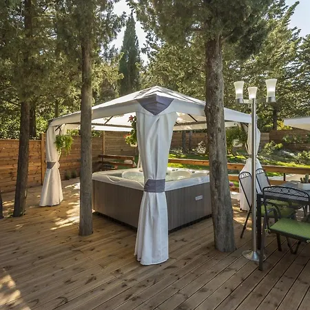 וילה Luxury With A Swimming Pool - 13408 *