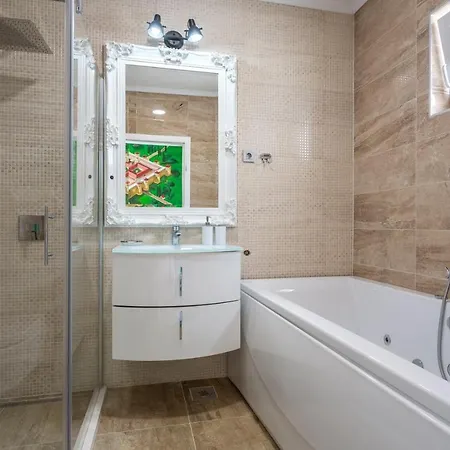 Luxury With A Swimming Pool - 13408 Вилла